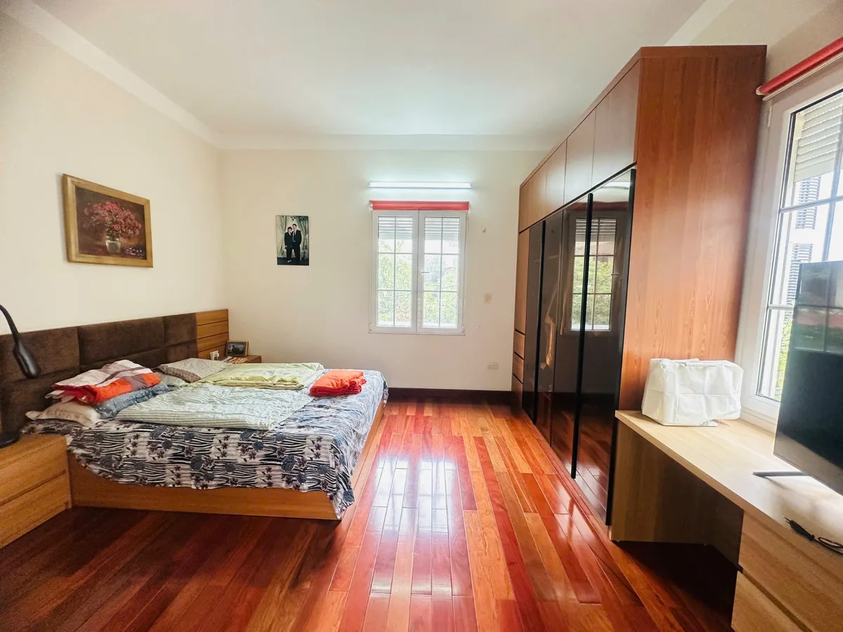 Bán gấp Biệt thựTôn Thất Thiệp Ba Đình Hà Nội - Hình 2