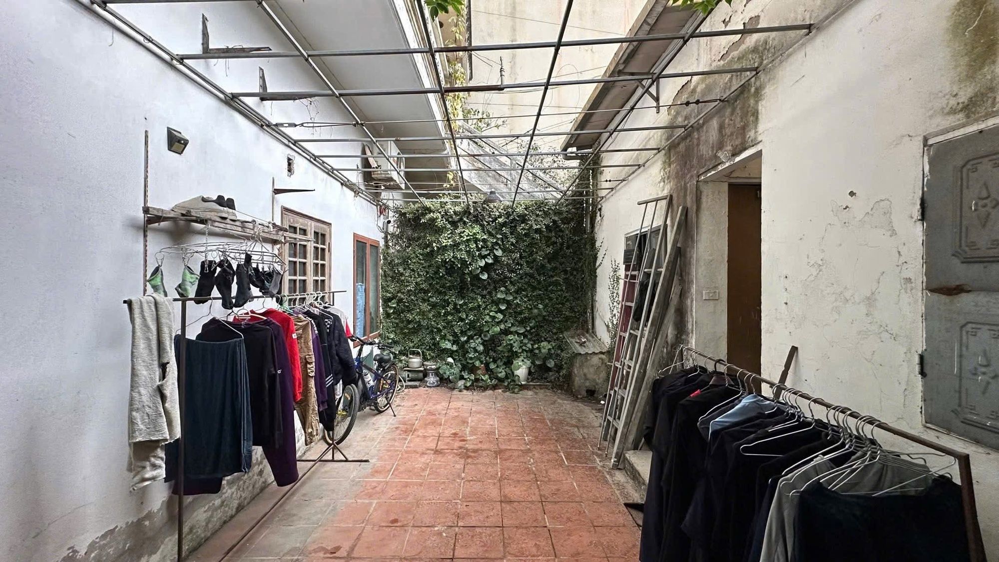 Bán Nhà Mặt Phố La Thành, Hà Nội Kinh Doanh Sầm Uất - Hình 2