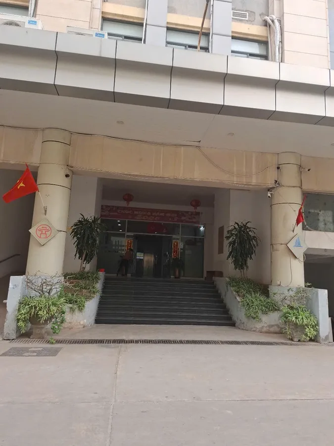 Bán gấp chung cư cao cấp 71 Nguyễn Chí Thanh Ba Đình Hà Nội - Hình 2