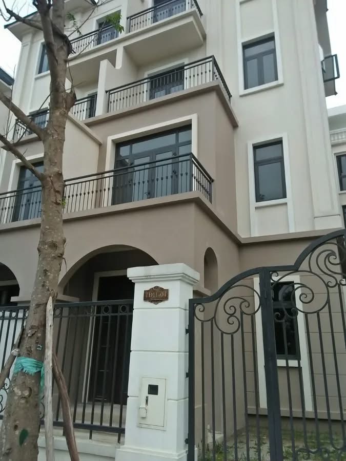 Bán gấp biệt thự song lập Văn Giang, Hưng Yên